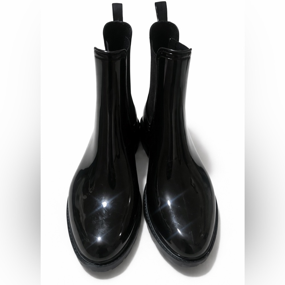 ALDO Black Patent Chelsea Boots Size 38 (US 7.5–8) Lug Sole Rain Boot Style - Picture 2 of 3